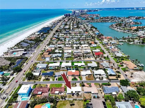 106 19th Street Belleair Beach FL 33786