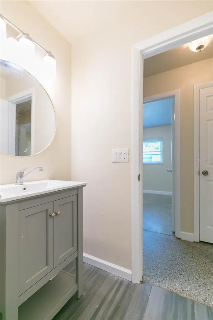 6321 S Renellie Court Tampa FL 33616