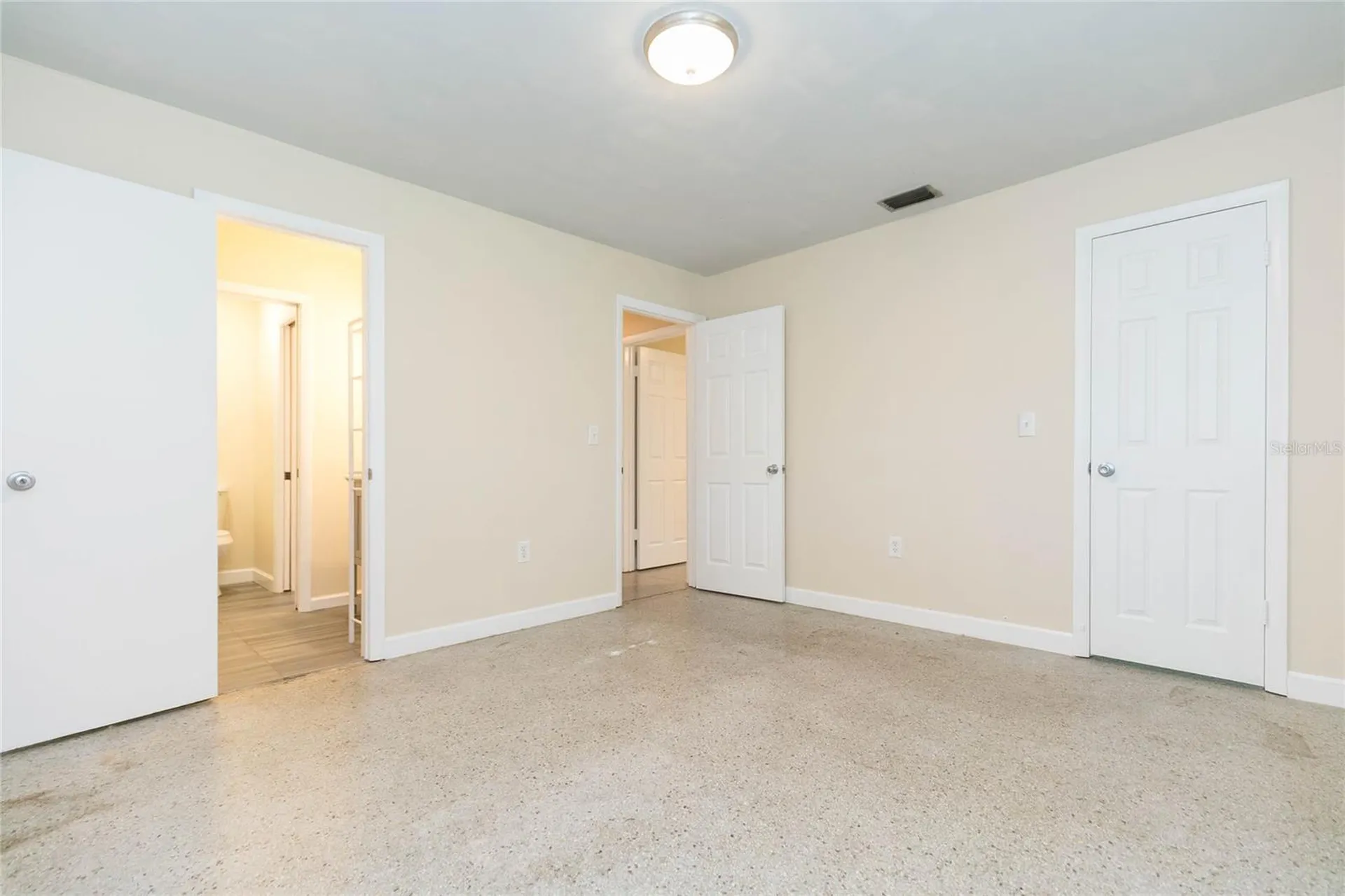 6321 S Renellie Court Tampa FL 33616