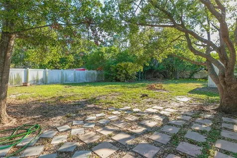 6321 S Renellie Court Tampa FL 33616