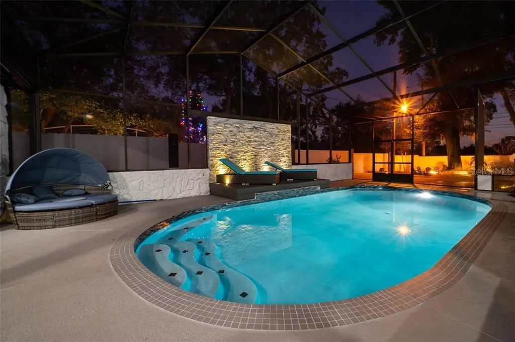 4627 Woodlot Court Orlando FL 32835