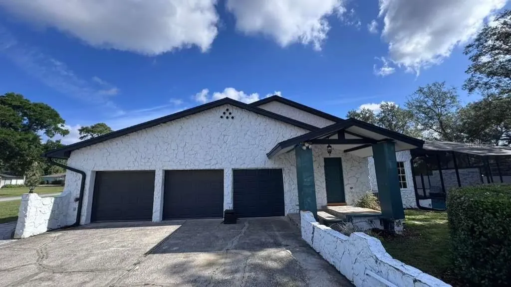 4627 Woodlot Court Orlando FL 32835
