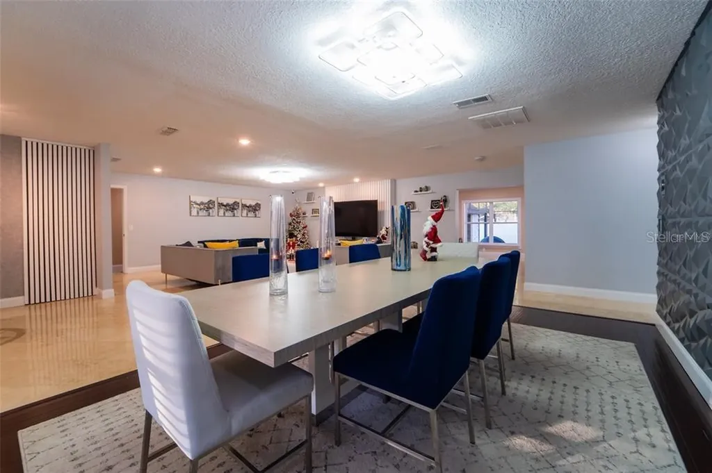 4627 Woodlot Court Orlando FL 32835