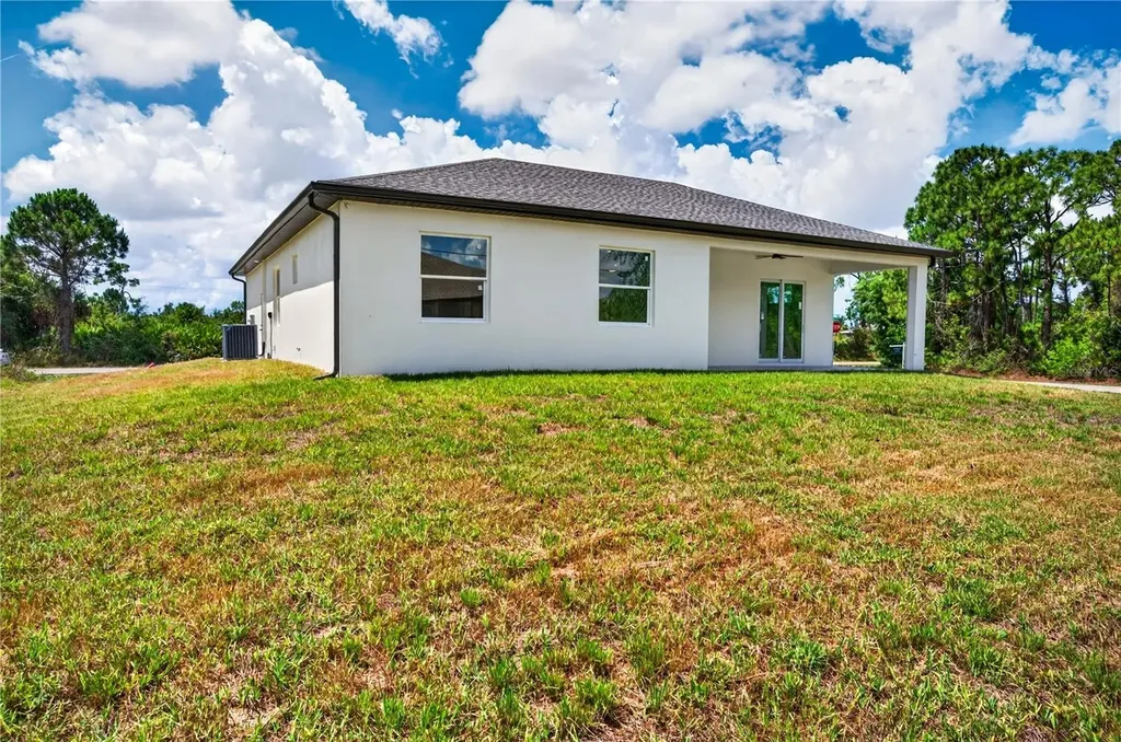 12462 Deepwoods Avenue Port Charlotte FL 33981