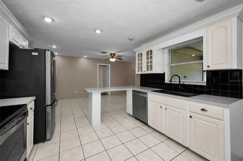 9083 Briarwood Drive Seminole FL 33772
