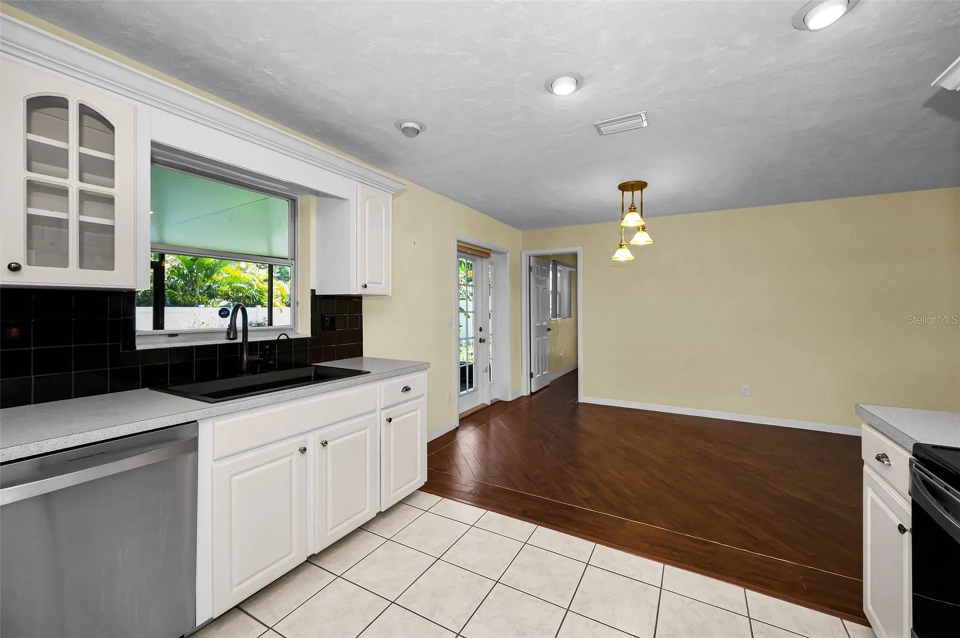9083 Briarwood Drive Seminole FL 33772