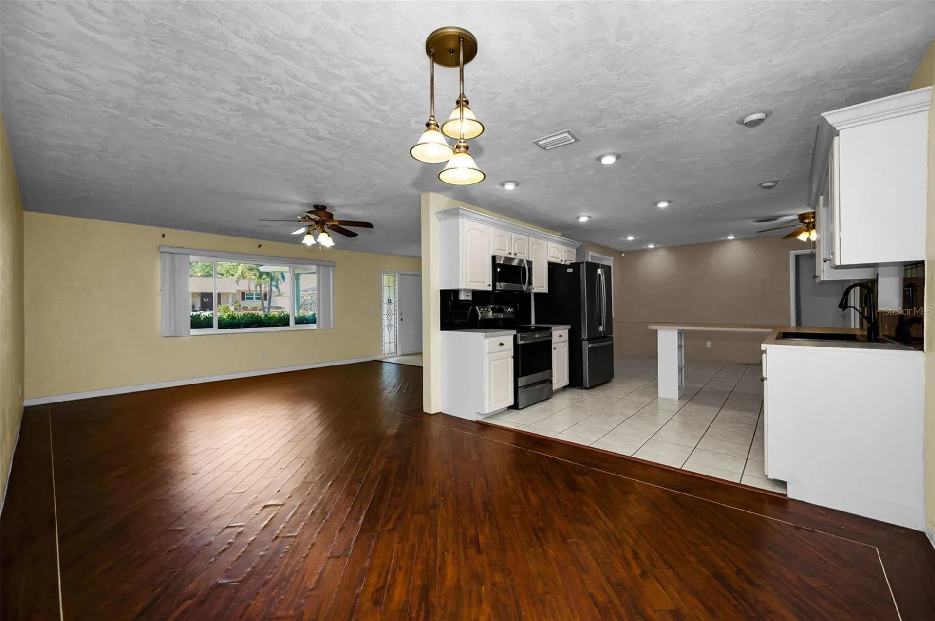 9083 Briarwood Drive Seminole FL 33772