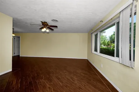 9083 Briarwood Drive Seminole FL 33772
