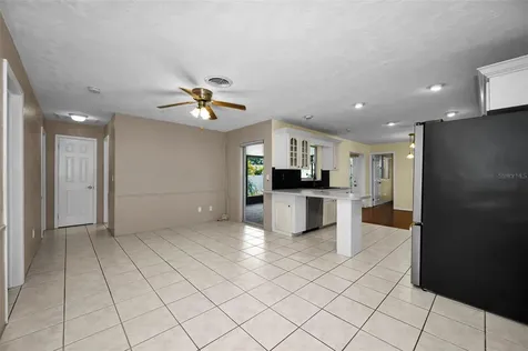 9083 Briarwood Drive Seminole FL 33772