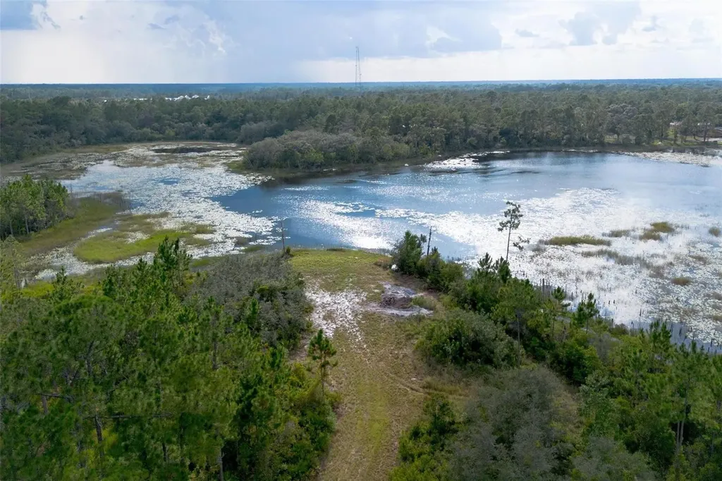 826 Frontier Trail Osteen FL 32764