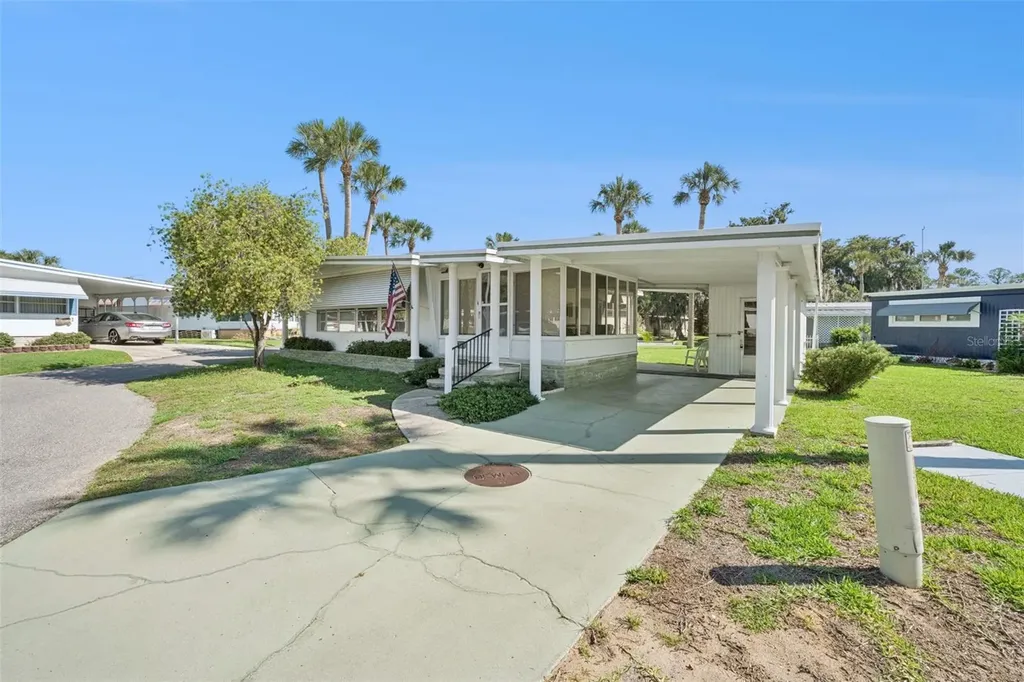 43 Sabal Palm Circle Eustis FL 32726