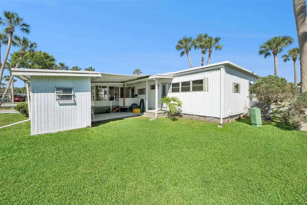 43 Sabal Palm Circle Eustis FL 32726