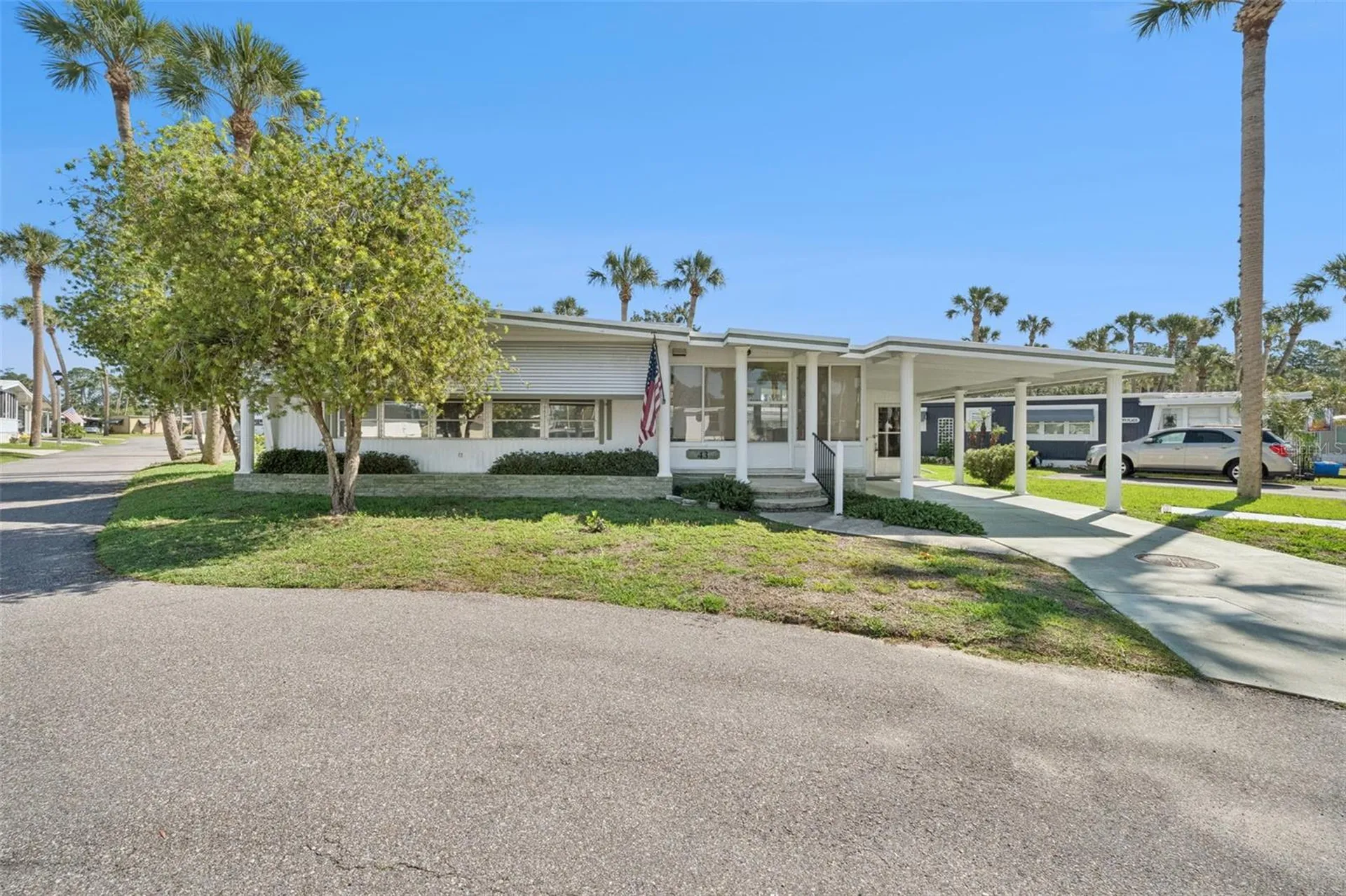 43 Sabal Palm Circle Eustis FL 32726