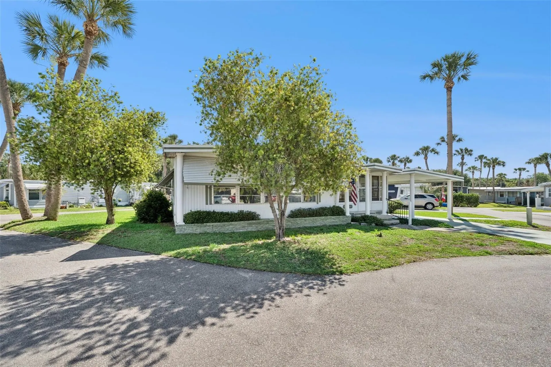43 Sabal Palm Circle Eustis FL 32726
