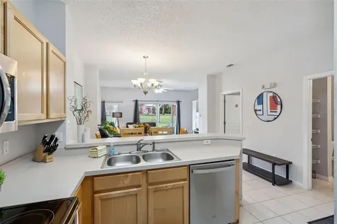 8498 Crystal Cove Loop Kissimmee FL 34747