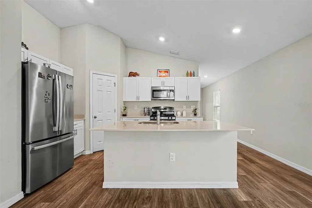 14919 Sterling Spur Avenue Lithia FL 33547