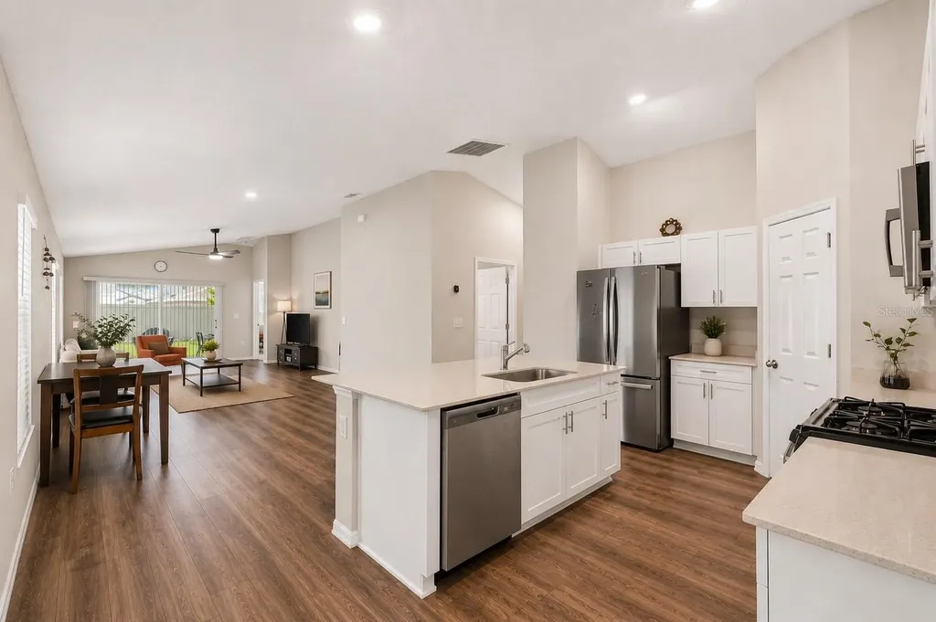 14919 Sterling Spur Avenue Lithia FL 33547