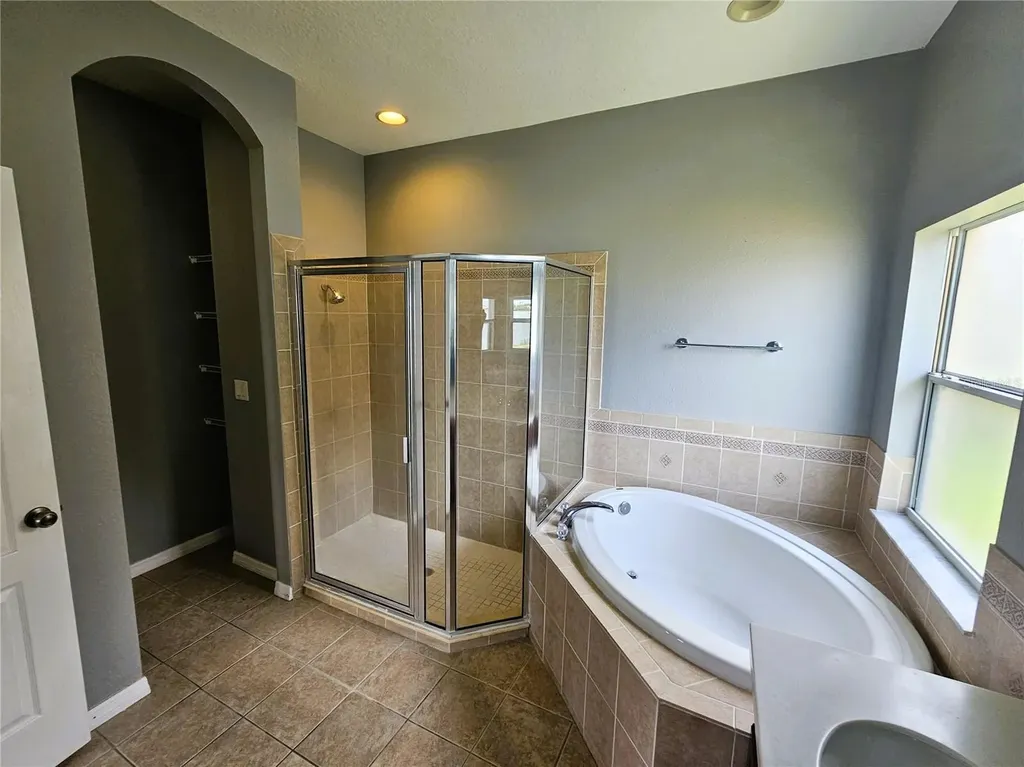 1824 Mira Lago Circle Ruskin FL 33570
