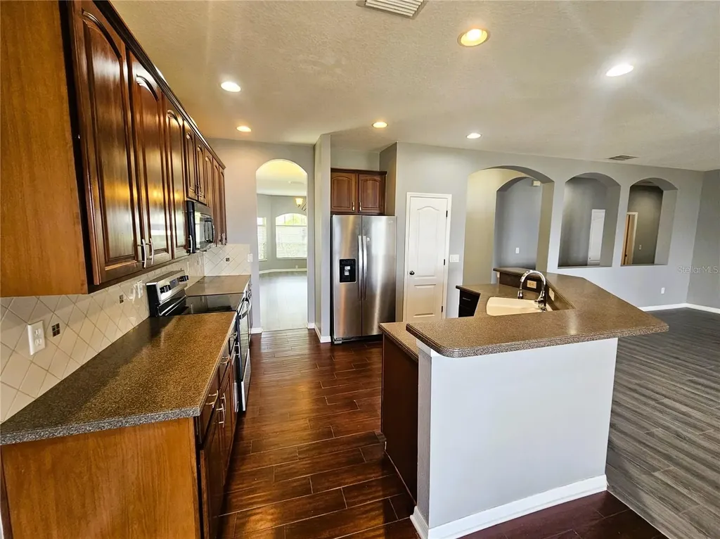 1824 Mira Lago Circle Ruskin FL 33570