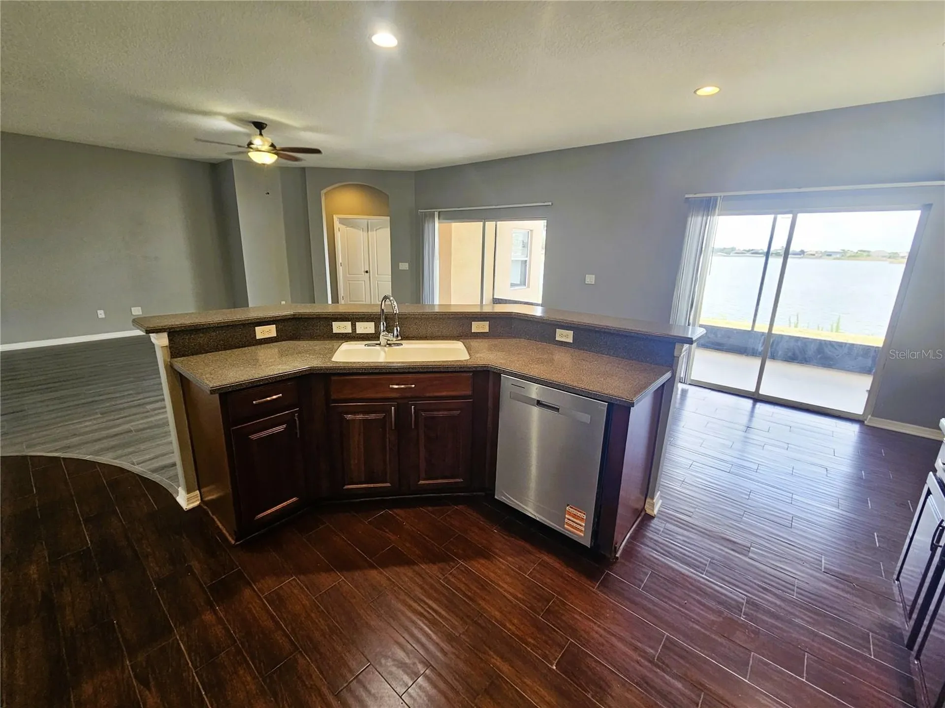 1824 Mira Lago Circle Ruskin FL 33570