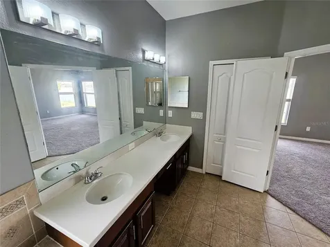 1824 Mira Lago Circle Ruskin FL 33570