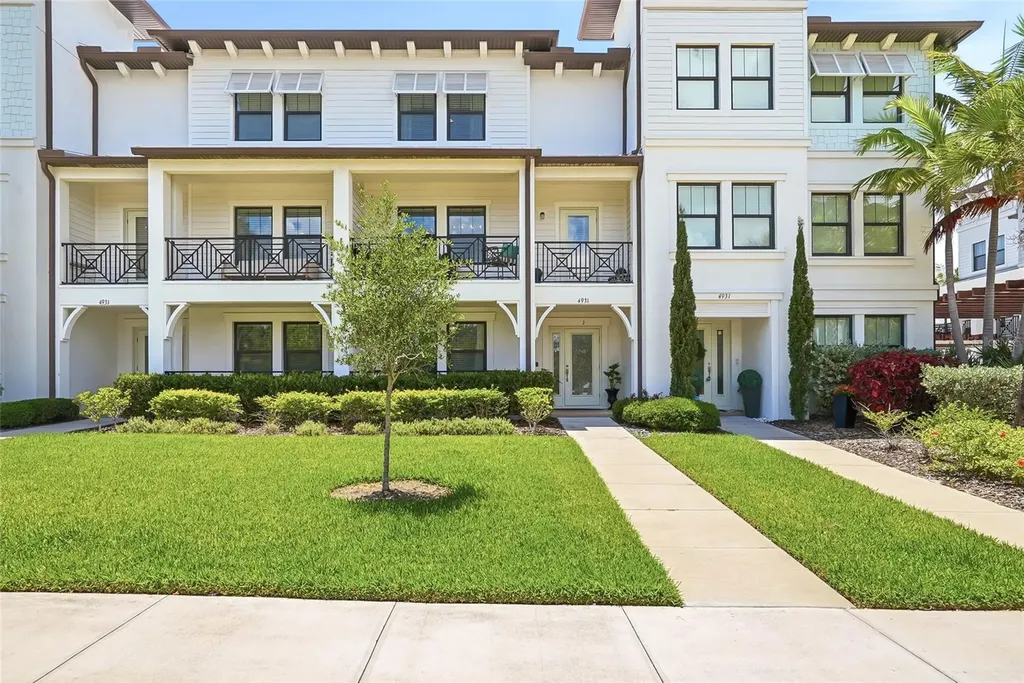 4931 W Paul Avenue Tampa FL 33611