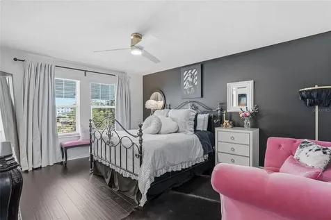 4931 W Paul Avenue Tampa FL 33611