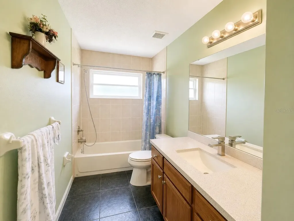 251 Barrell Ormond Beach FL 32174