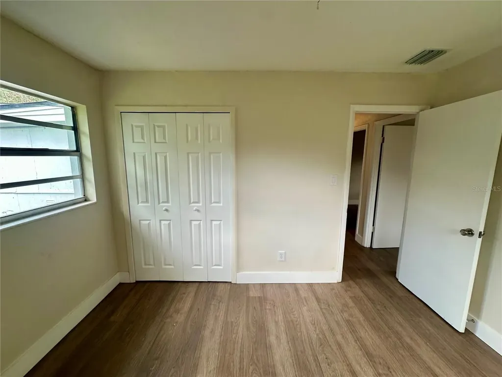 2146 Aaron Avenue Orlando FL 32811