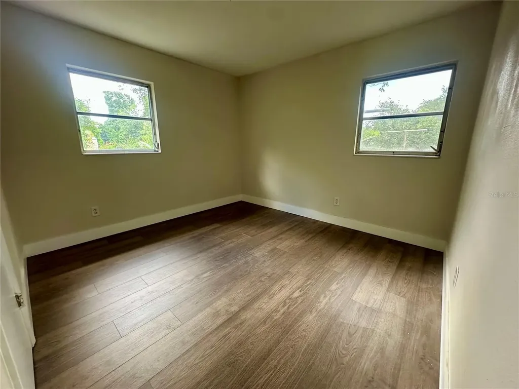 2146 Aaron Avenue Orlando FL 32811
