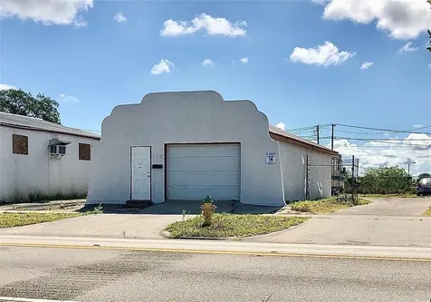 712 N Ridgewood Drive Sebring FL 33870