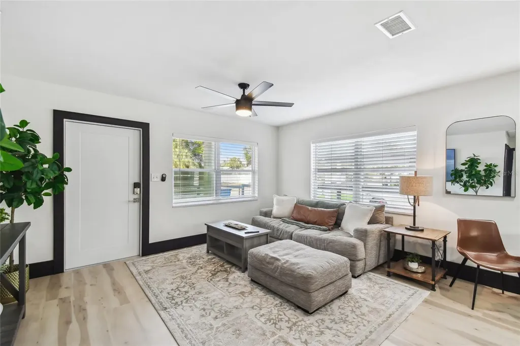 1607 E 18th Avenue Tampa FL 33605
