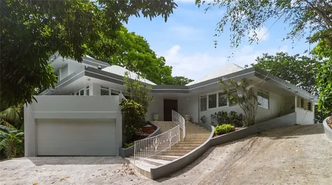 19 Calle "e" Guaynabo PR 00971