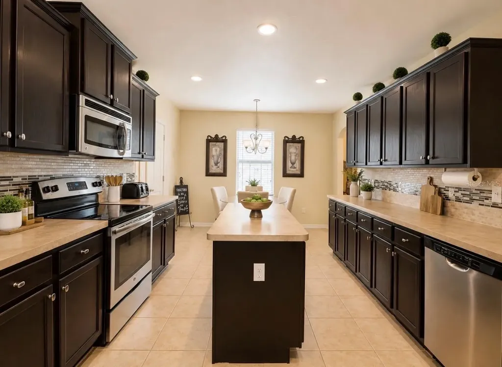 519 Kestrel Drive Groveland FL 34736