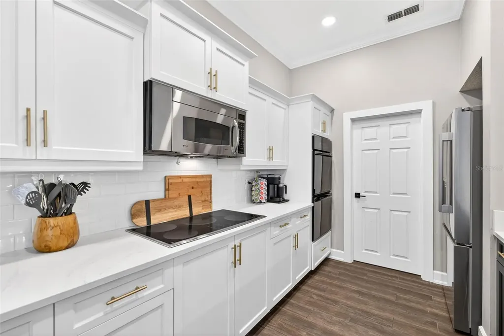 526 Devon Place Lake Mary FL 32746