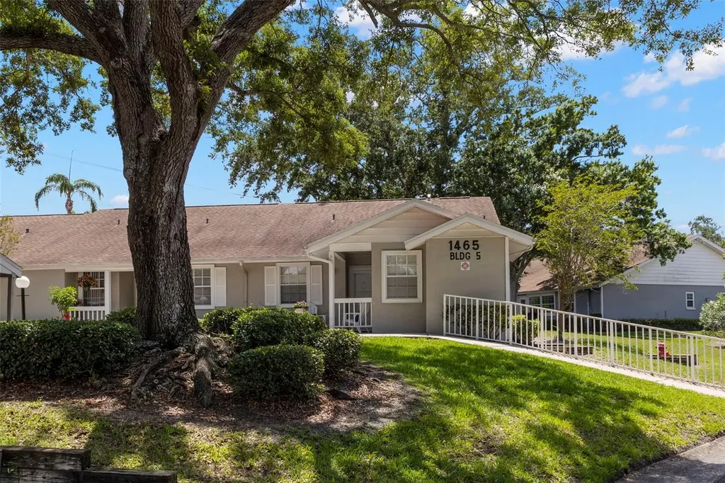 1465 Oak Hill Drive Dunedin FL 34698