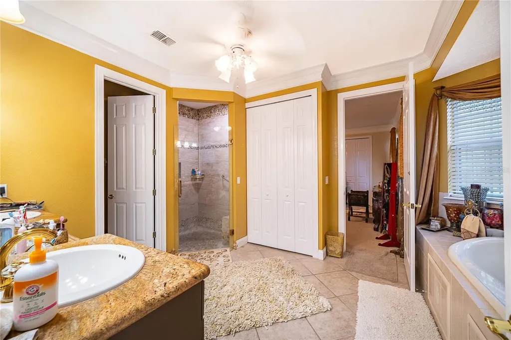5948 Lakeville Road Orlando FL 32818