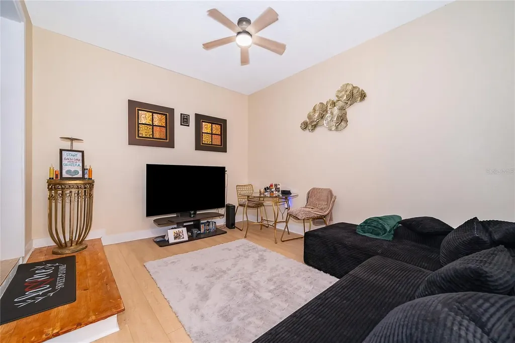 5948 Lakeville Road Orlando FL 32818