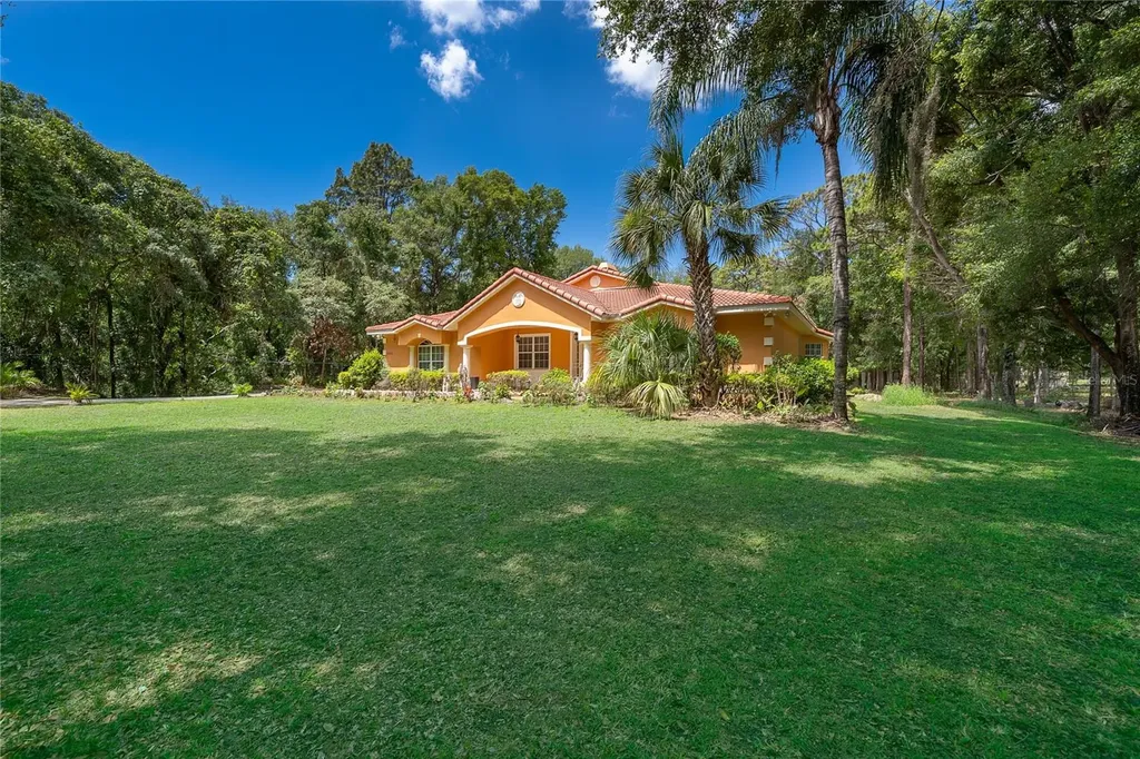 5948 Lakeville Road Orlando FL 32818