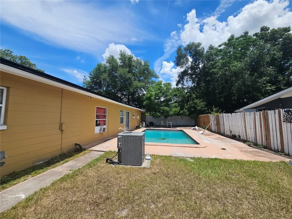 1301 N Power Orlando FL 32818