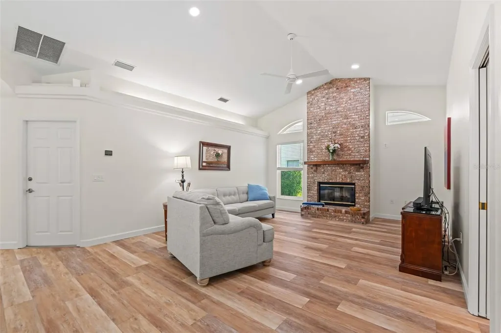 4442 Hollybrook Way Sarasota FL 34233