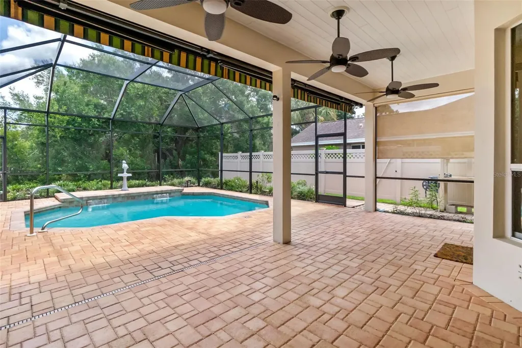 6263 Aventura Drive Sarasota FL 34241