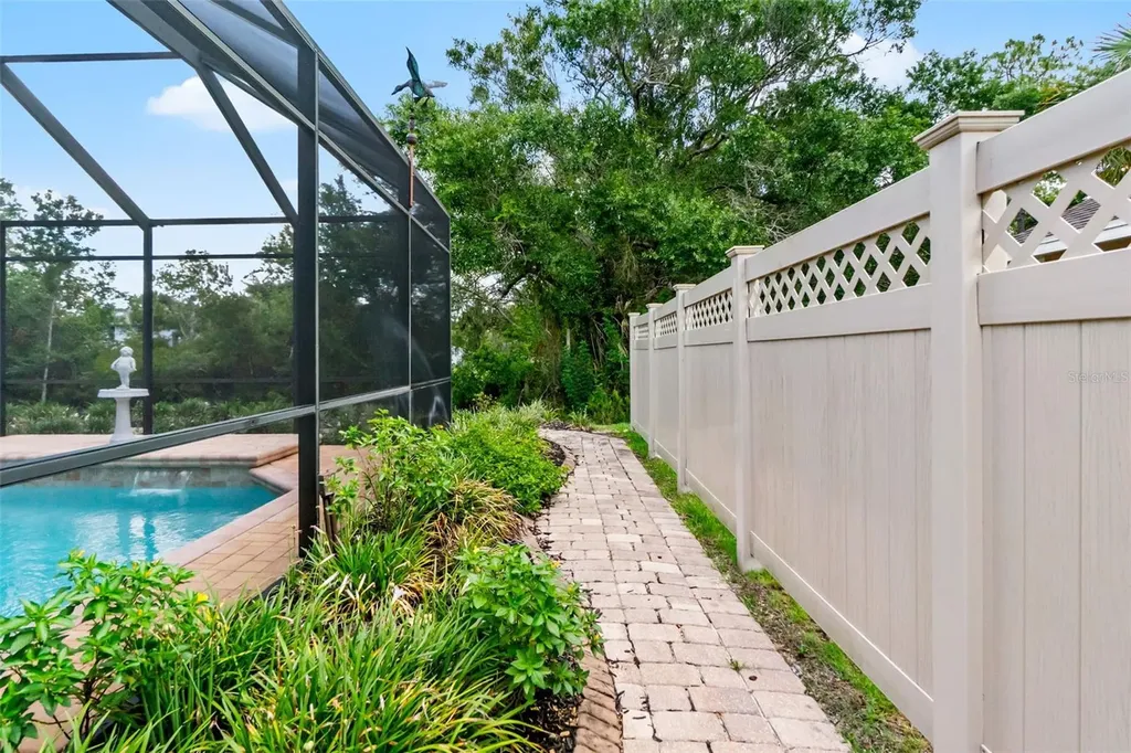 6263 Aventura Drive Sarasota FL 34241