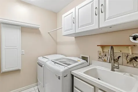 6263 Aventura Drive Sarasota FL 34241