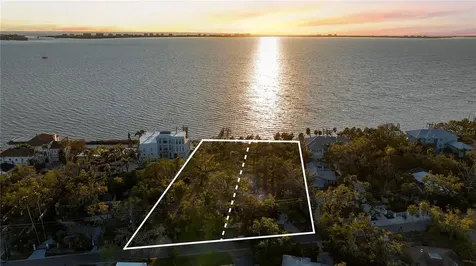 2046 Alameda Avenue Sarasota FL 34234