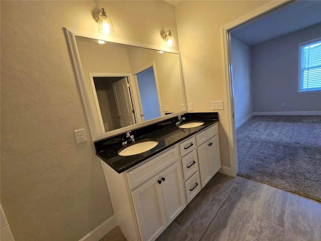 24422 SW 18th Lane Newberry FL 32669
