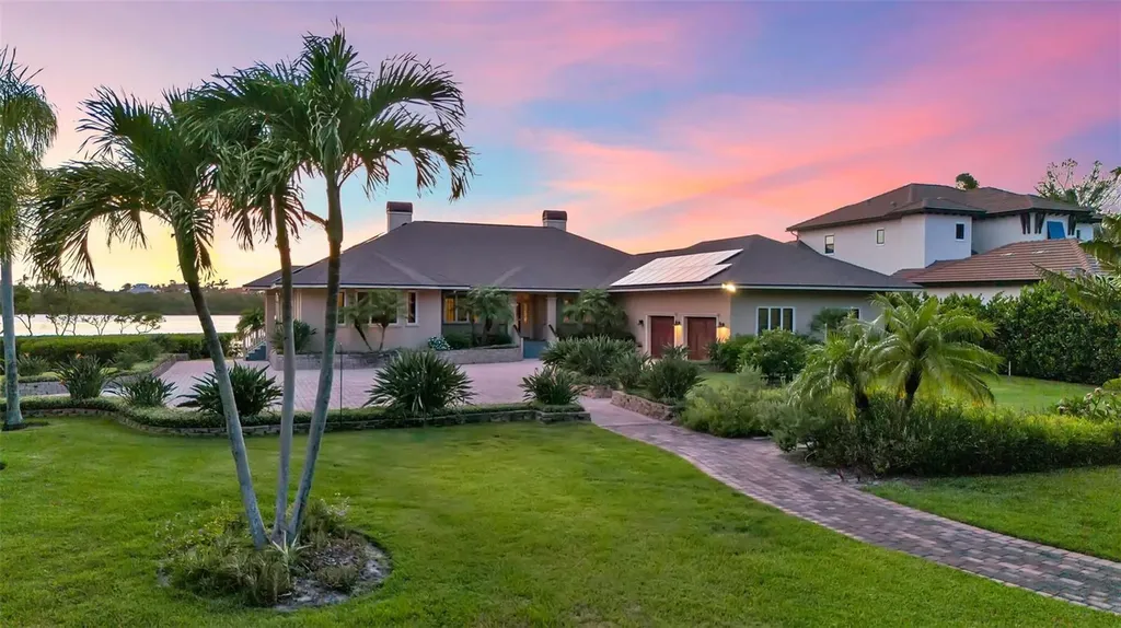 612 Laurel Road W Nokomis FL 34275