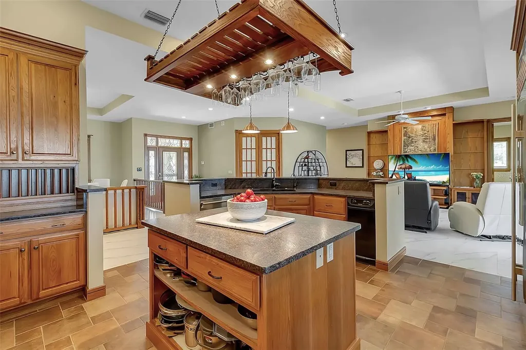 612 Laurel Road W Nokomis FL 34275