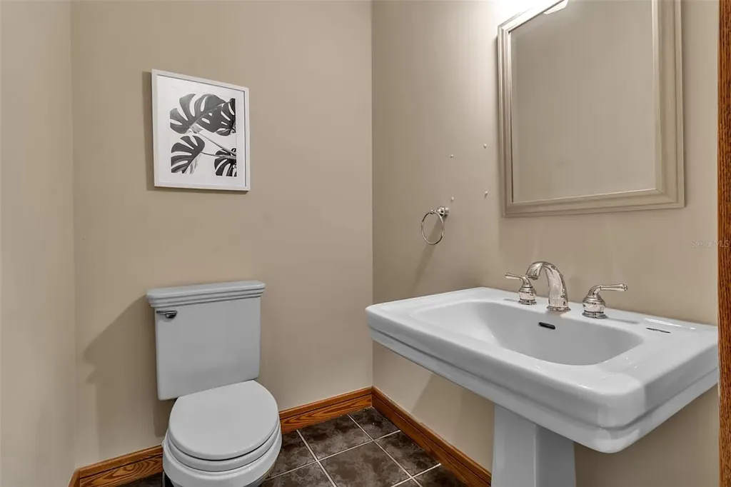 612 Laurel Road W Nokomis FL 34275