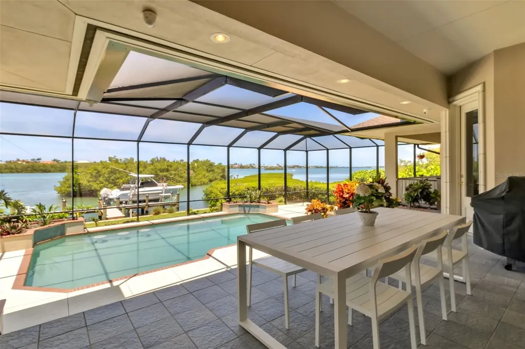612 Laurel Road W Nokomis FL 34275